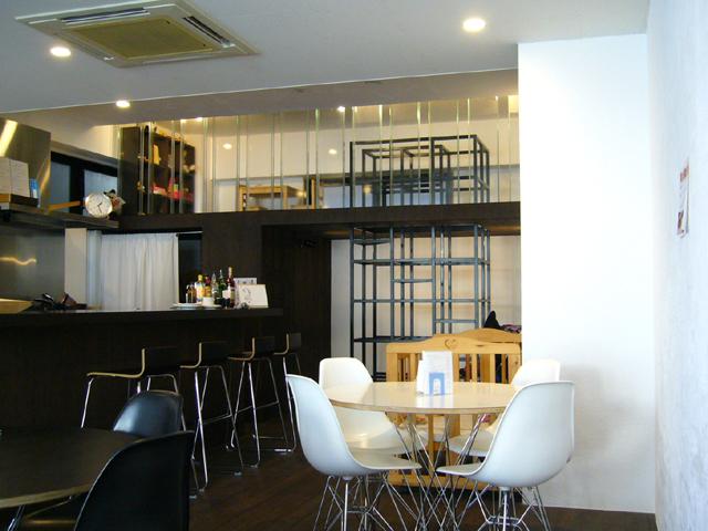 Fun Merry Cafe