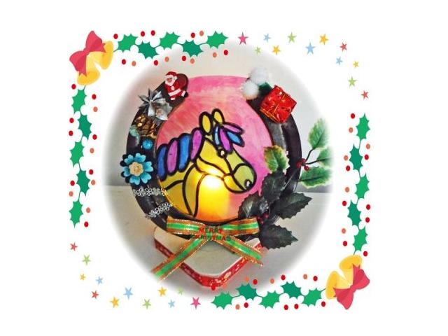 蹄鉄を使ってクリスマス飾りを作ろう!(篠崎ポニーランド)
