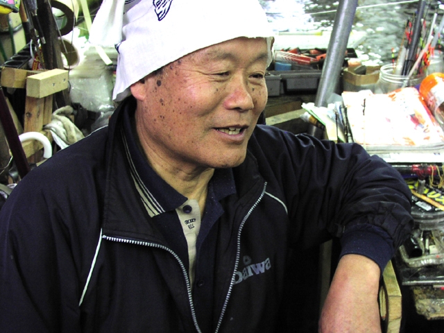 芦田 秀夫 店長