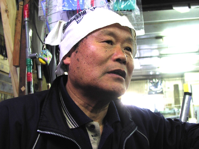 芦田 秀夫 店長